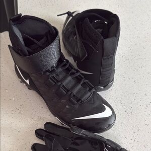 Nike fast flex cleats and gloves